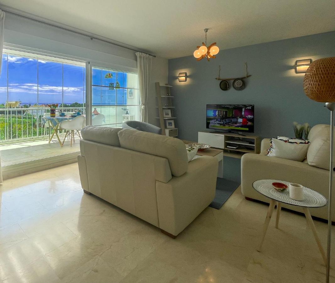 Atico Las Palmeras Golf And Sea Велес Экстерьер фото